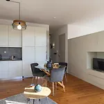 Authentic House Apartamento *