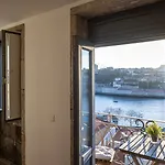 Apartment Authentic House *