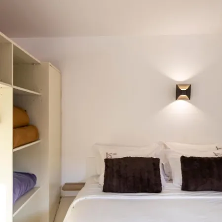 Apartament Authentic House