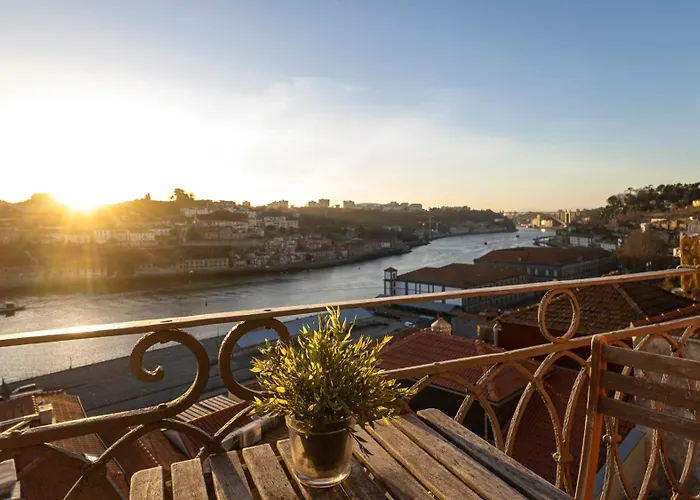 Authentic House Apartment *